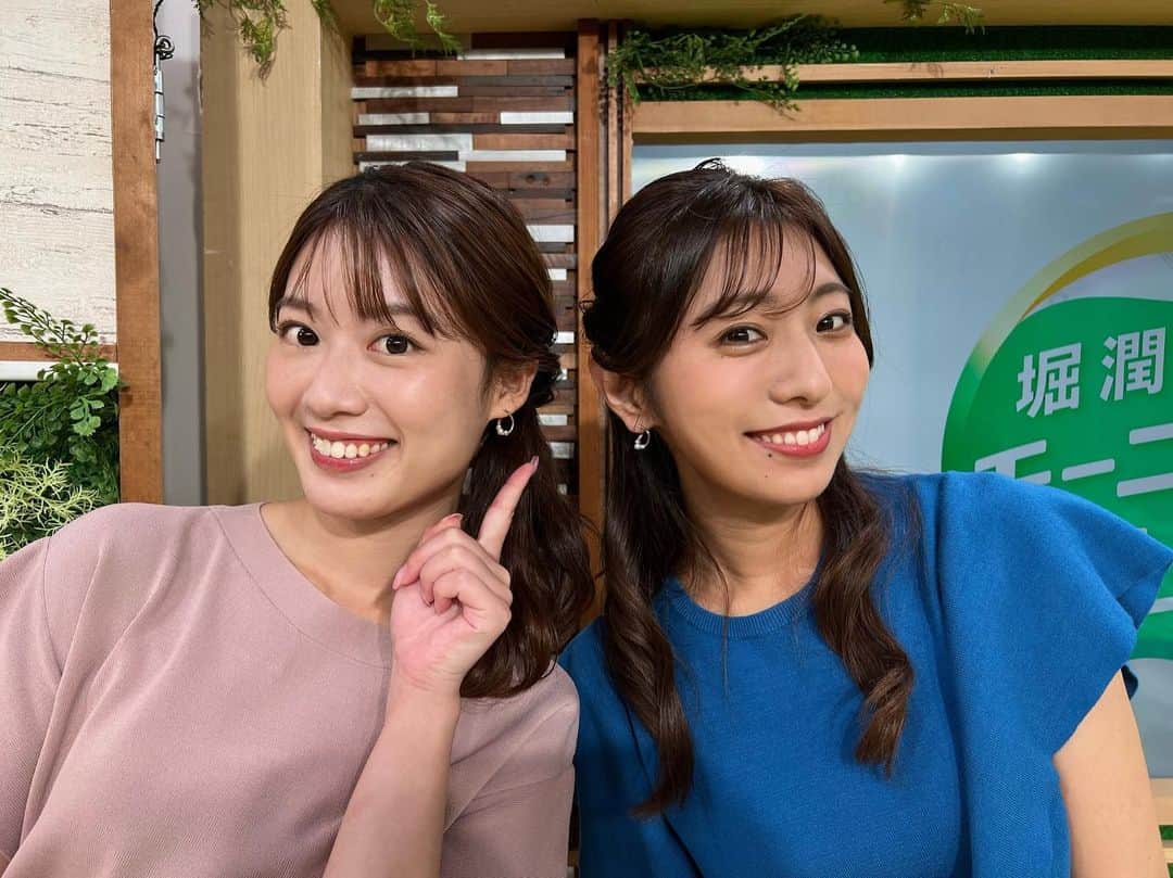 のインスタグラム：「👯‍♀️ . ピアスお揃い✨✨ 今日も頑張りましょう☺️」