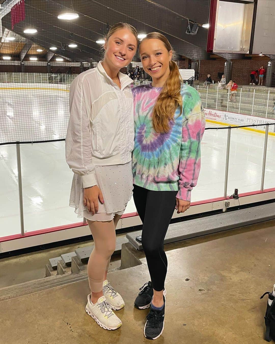 Paige Rydbergさんのインスタグラム写真 - (Paige RydbergInstagram)「2X Collegiate National Champion🏆🏆  What a fun weekend with @uscollegiateskating I had the privilege to be around so many amazing student-athletes! Thank you @skatingbyilona for being the lovely lady by my side, @coachtomz for being my cheerleader from afar, and @jbspisso for the mental motivation leading up! 🙌🏼  📷: @perkinsmedia187」7月27日 10時07分 - paigerydberg
