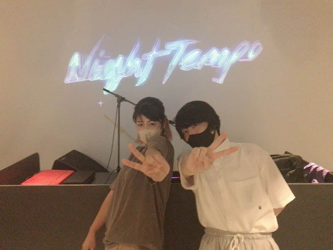 BONNIE PINK STAFFのインスタグラム：「＼リハーサル終了✨／   8/16(火)にゲスト出演する【A Night with Ladies In The City】のリハーサルをNight Tempoさんと行いました！ 野宮真貴さん、竹内美宥さん、フィロソフィーのダンスの十束おとはさんといった豪華ゲストが出演されるこちらのライブ。 特別な一夜になること間違いなしです🌃  ただいま入場チケット発売中💡 生配信もございますので、詳しくはオフィシャルサイトをご確認ください！ ＊プロフィールのURLからアクセス可能です🙆‍♀️  #NightTempo #ANightwithLadiesInTheCity  #野宮真貴 #竹内美宥 #十束おとは #フィロソフィーのダンス #BONNIEPINK」