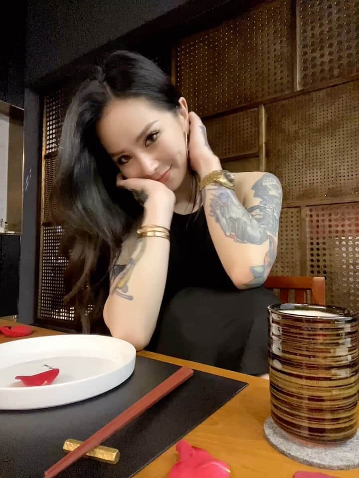 Abby Chenのインスタグラム：「淺更一下～ 舊照」