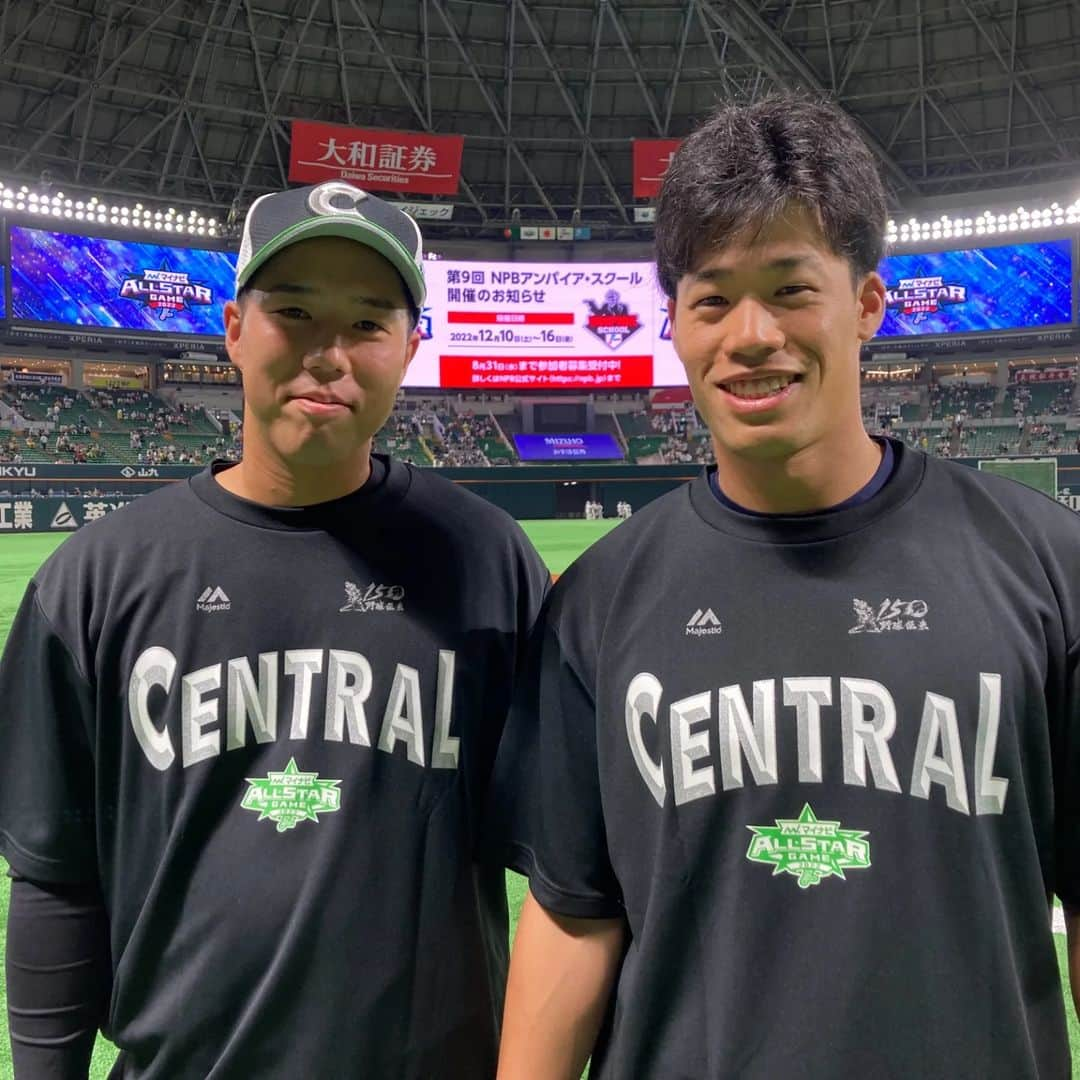 青柳晃洋さんのインスタグラム写真 - (青柳晃洋Instagram)「大学の同級生ヤクルトの塩見とまた同じチームで野球ができて楽しい２日間でした！ ３枚目俺なんの顔？笑 #帝京大学」7月27日 23時56分 - aoyagi.koyo