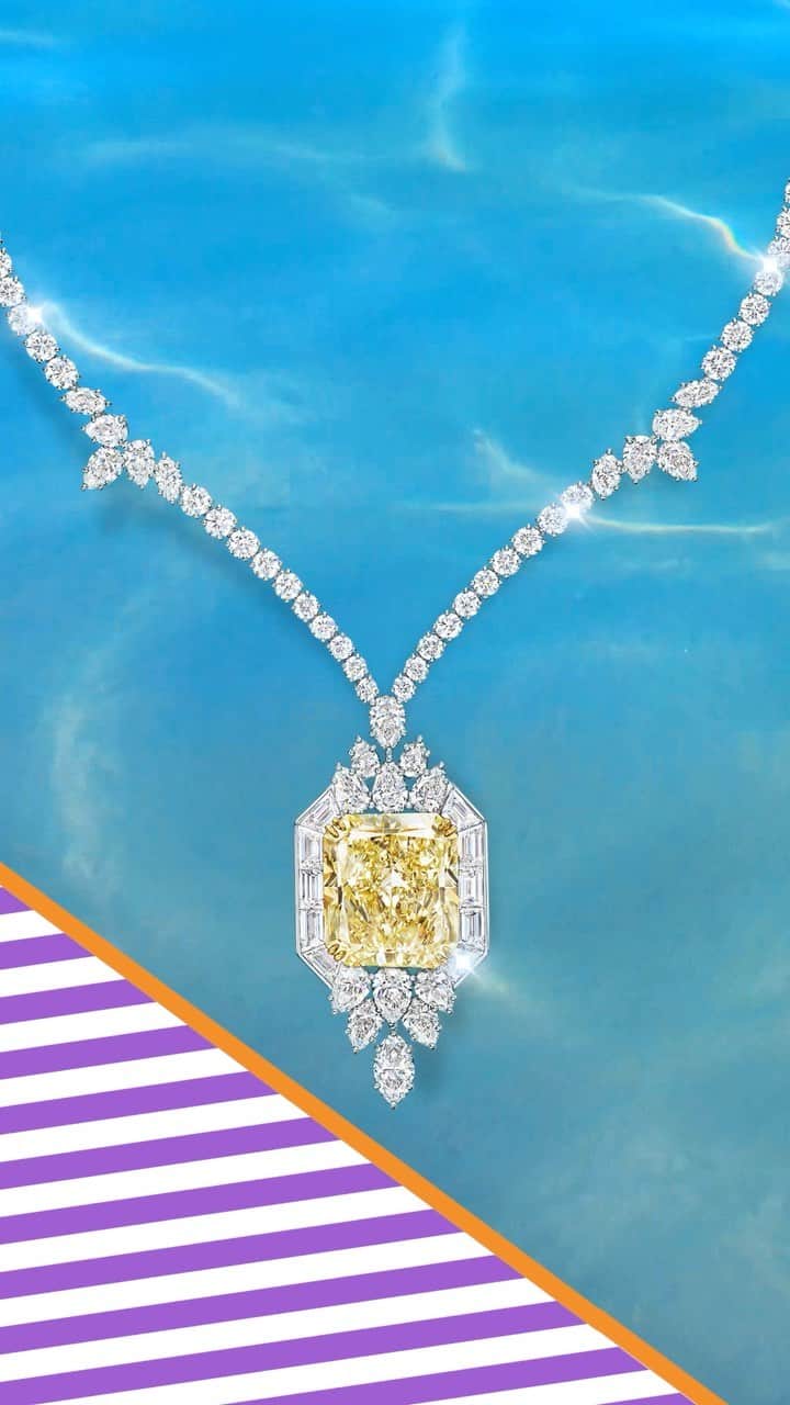 ハリー・ウィンストンのインスタグラム：「Bask in the superlative beauty of a #highjewelry masterpiece. An incredible 40.81 carat yellow #diamond center stone exudes warmth and sunshine this summer.  Tap the link in bio to enjoy the summer sun with #HarryWinston.」