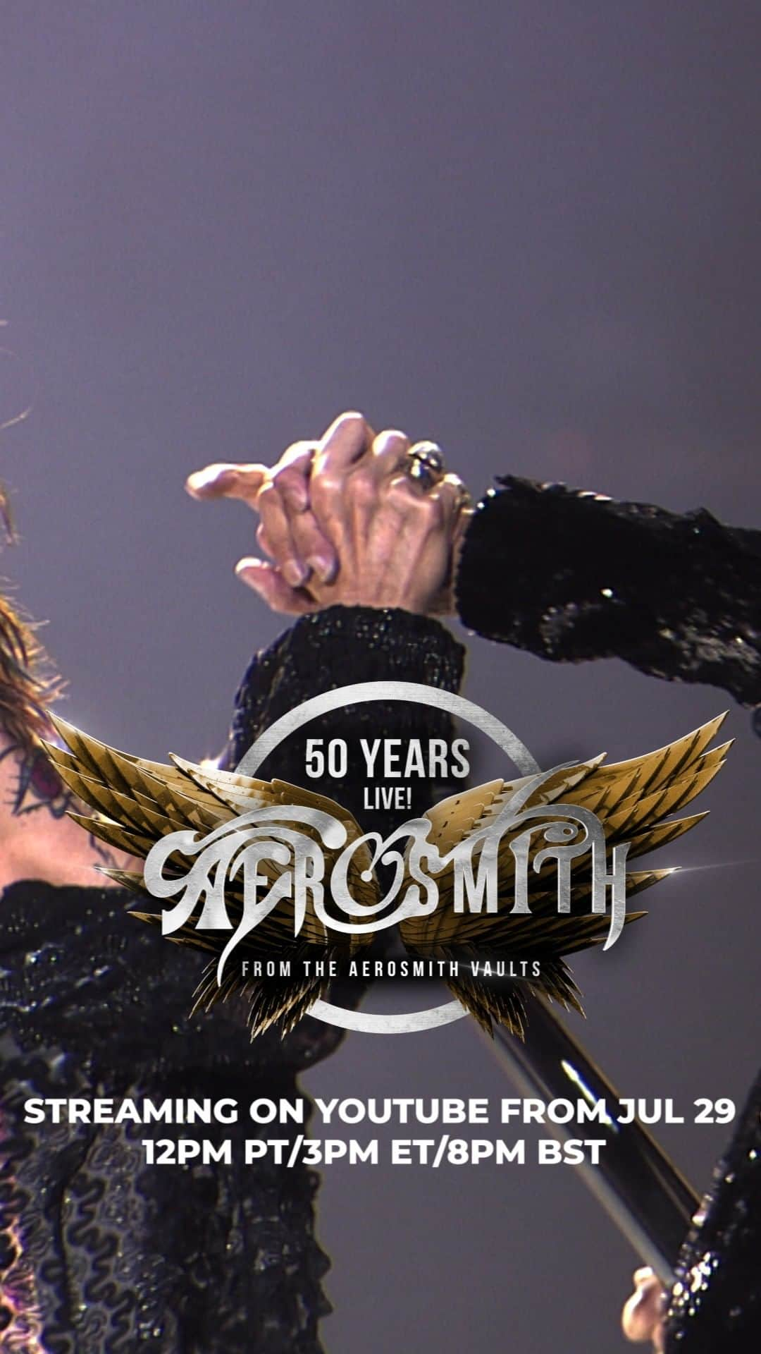 スティーヴン・タイラーのインスタグラム：「PANDORA’S BOX HAS BEEN OPENED…#AEROSMITH50YEARSLIVE LAUNCHES THIS FRIDAY AT 12PM PT/3PM ET/8PM BST!!! WATCH UNRELEASED CONCERT VIDEOS FROM THE VINDALOO ATTIC, OVER FIVE CONSECUTIVE WEEKS, STARTING JULY 29TH!!! THE NEXT MONTH JUST GOT A WHOLE LOT HOTTER!!!🔥  SUBSCRIBE AND STAY TUNED TO YOUTUBE.COM/AEROSMITH… YOU DON’T WANT TO MISS A THING!!! 🤘 SCHEDULE (ALL LIVESTREAMS AT 12PM PT/3PM ET/8PM BST)... - JULY 29: LIVE FROM THE SUMMIT, HOUSTON, TX, 1977 (DRAW THE LINE TOUR) - AUGUST 5: LIVE FROM THE CAPITAL CENTRE, LANDOVER, MD, 1989 (PUMP TOUR) - AUGUST 12: LIVE FROM THE COCA-COLA STAR LAKE AMPHITHEATRE, PITTSBURGH, PA 1993 (GET A GRIP TOUR) - AUGUST 19: LIVE FROM COMERICA PARK, DETROIT, MI 2003 (ROCKSIMUS MAXIMUS TOUR) - AUGUST 26: LIVE FROM ARENA CIUDAD DE MEXICO, MEXICO CITY, 2016 (ROCK ‘N’ ROLL RUMBLE TOUR) FOR MORE INFORMATION, TOUR DATES, TO PURCHASE EXCLUSIVE OFFICIAL MERCH, AND TO ENTER WEEKLY SWEEPSTAKES… WWW.AEROSMITH.COM @aerosmith #aerosmith #aerosmith50yearslive #steventyler #joeperry #joeykramer #tomhamilton #bradwhitford」