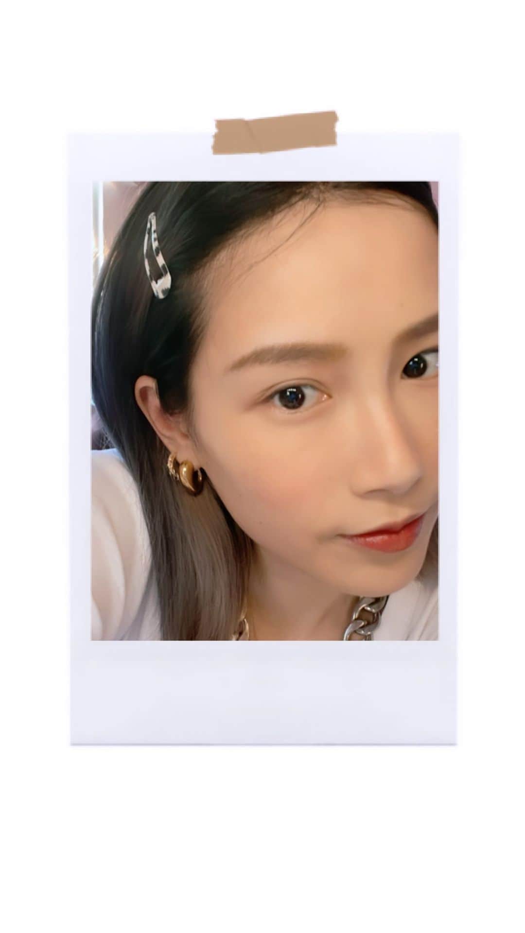安柏兒のインスタグラム：「哦對！ 《我的偽素顏日記》  嘿嘿 忘記發了 明天出門前可以試試  快狠準～還不用卸眼唇 男生也適用（腮紅換修容）😎  #fakeittillyoumakeit #久了別人就會覺得你素顏差不多也長這樣 #微調濾鏡偽素顏妝容」