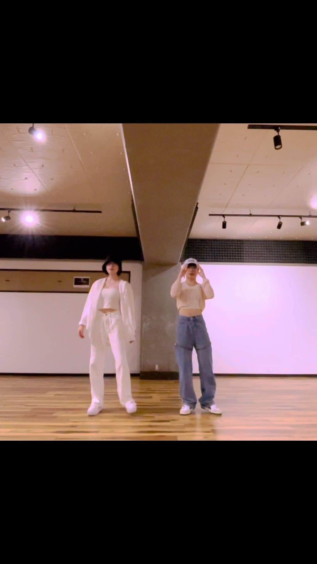 吉田凜音のインスタグラム：「れなと一緒に踊ったよ 楽しかった😩🫶」