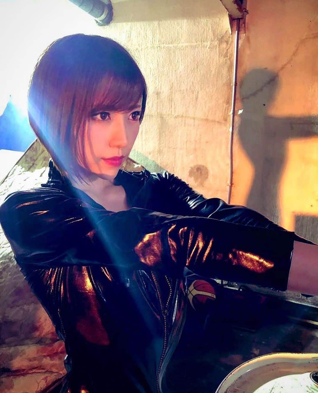 のインスタグラム：「ばきゅん🔫  #japanesegirl #cosplaygirl #bodymake #asiangirl」
