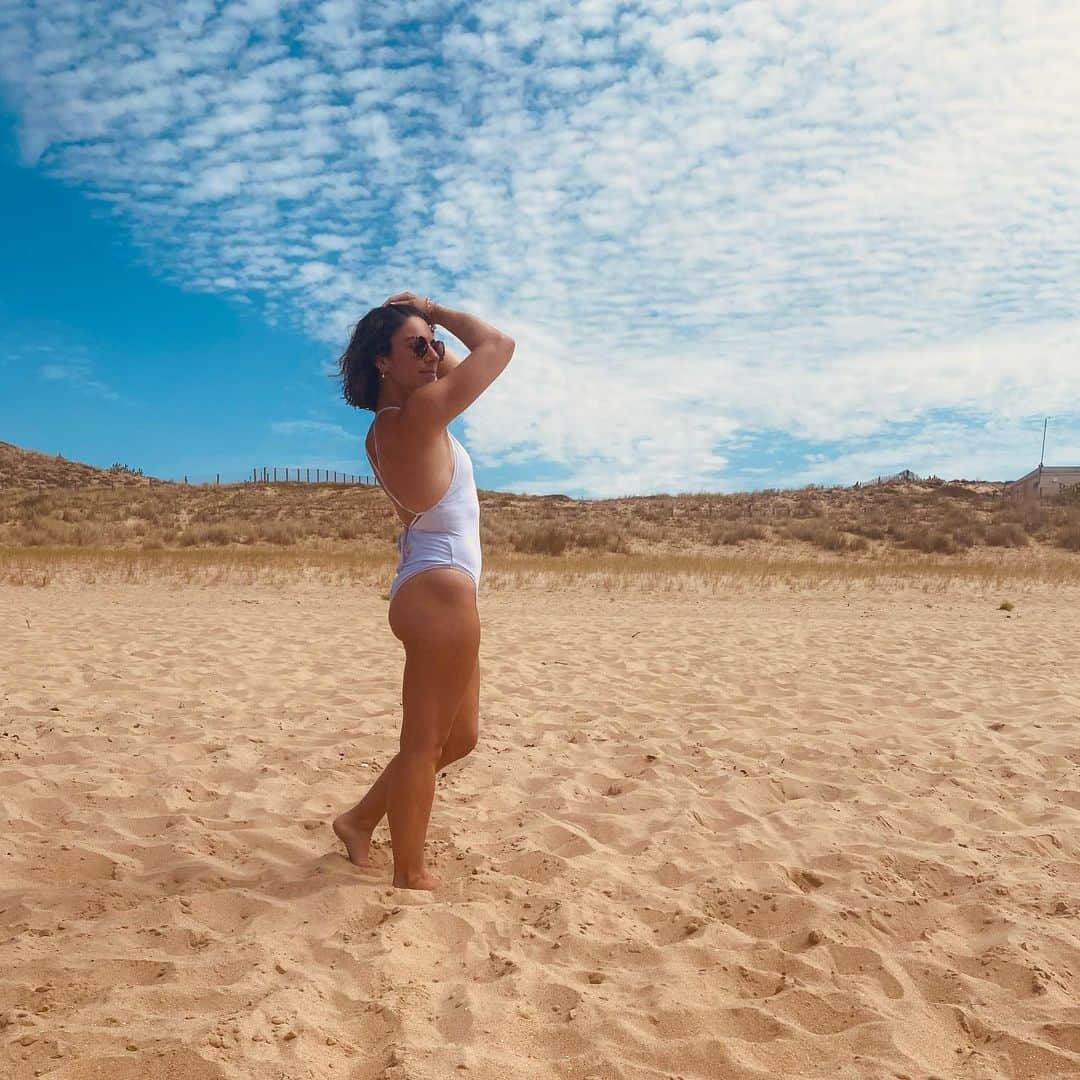 ユナ・デュフネさんのインスタグラム写真 - (ユナ・デュフネInstagram)「Derniers instants à la plage …☀️ . . . #beachvibes #Life #Summer #Moment #Detente #Chill #France #Ocean #View」7月28日 20時55分 - youna_d