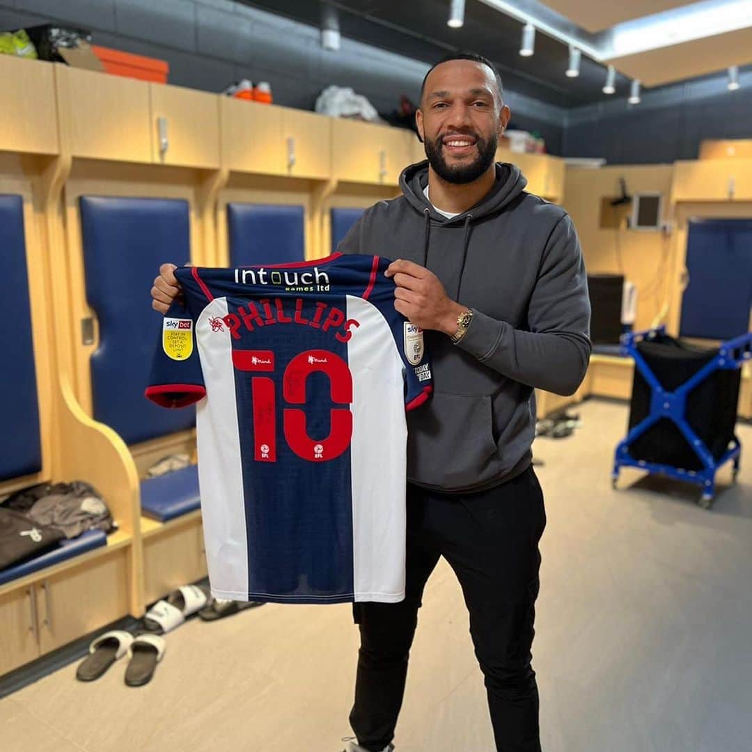 マット・フィリップスさんのインスタグラム (マット・フィリップスphillips1303)