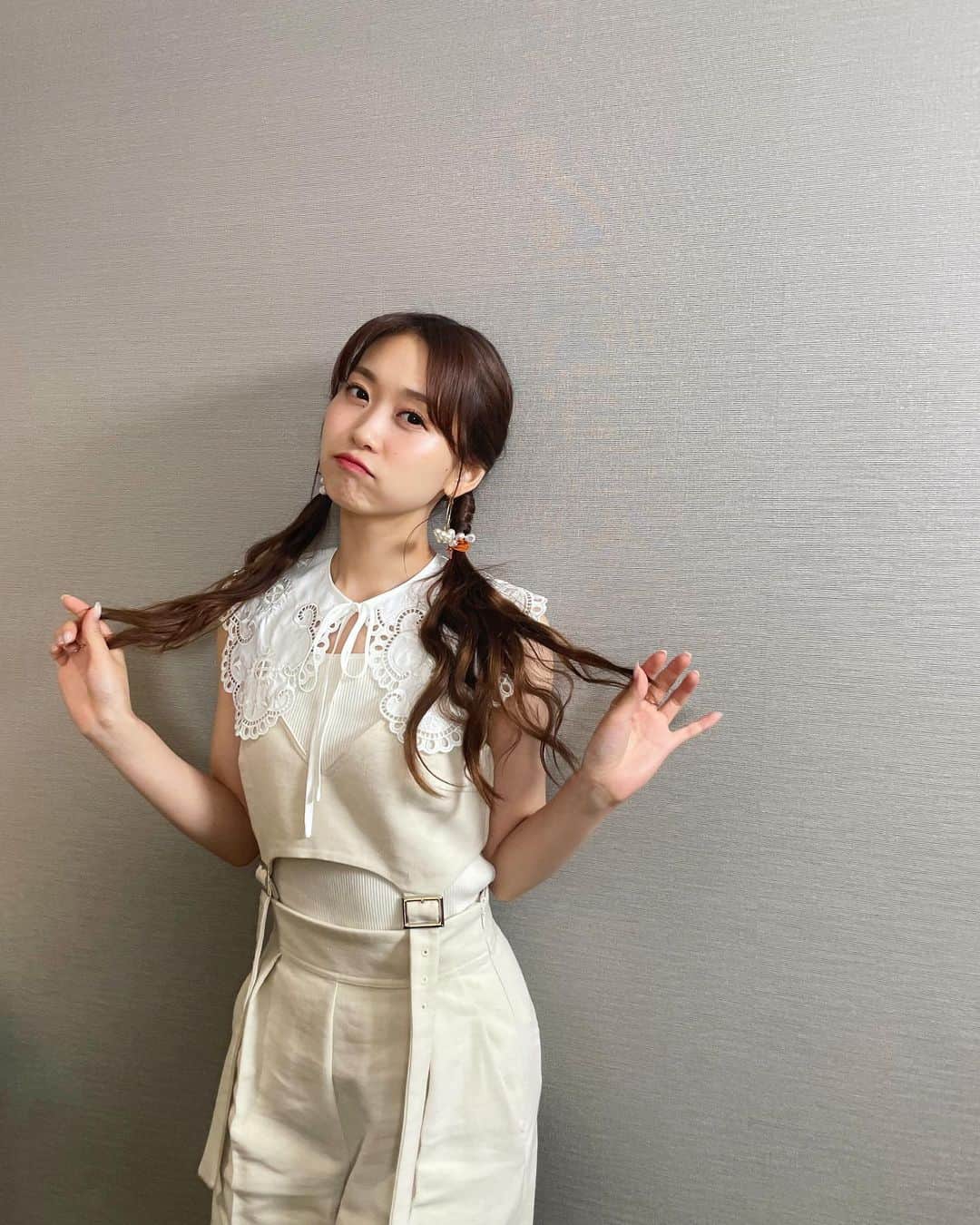 芹澤優のインスタグラム：「・  ヘブバンハーフアニバーサリーパーティの時の🧡  カレンちゃん風のツインテールでした！  今日から4章始まります。  ふぅ… やる、か……  #ヘブバン #key #心の準備がまだなんだけど #ぱおん」