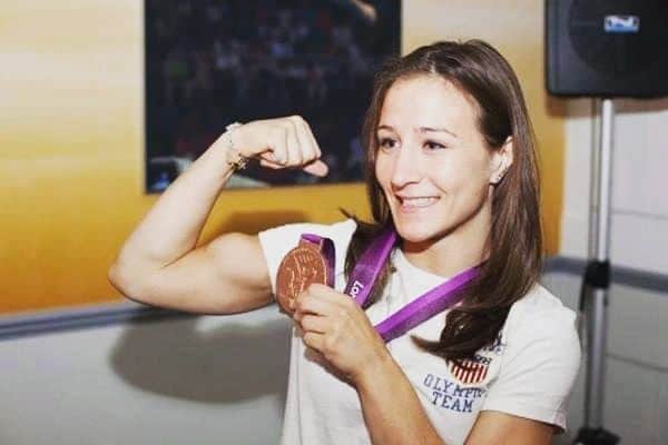 マルティ・マロイのインスタグラム：「Whoa! It's my 🔟 year #OlympicAnniversary !!  It's incredible how fast life comes at you yet the emotions from that day are still so fresh. 😍🌟 . It feels like I have come full circle to now be working at @la28games and thinking daily how to deliver a fantastic #Olympics for future #Olympians! You can't make this stuff up! 😎🤣 🙏🎉 . Thank you as always to my mom for all the sacrifices she made for MY dreams, to Coach Uchida, my PNW family, Sensei Gary Steward,  @nakano.judo.academy , @mikeswain71 , @sjsujudo , @corwinandhobbes , @marc0man , @sjsu , @eitans.g , my hubby @david_towers 💕, and countless other important people who made it all possible, I am forever grateful for you all!」