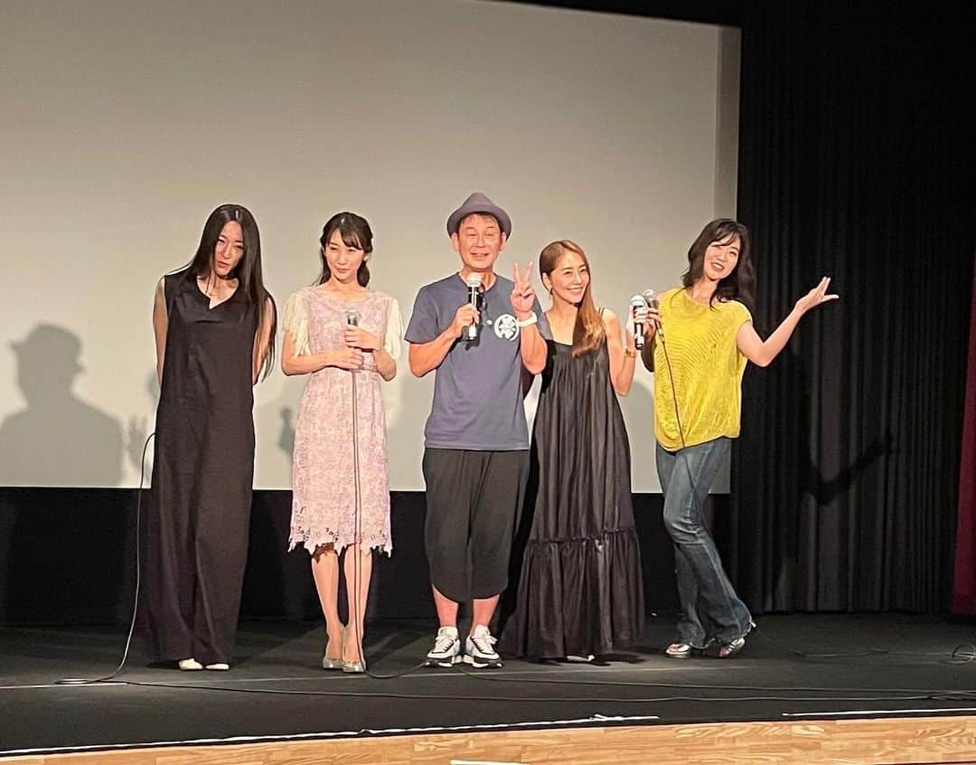 熊切あさ美さんのインスタグラム写真 - (熊切あさ美Instagram)「映画「愚か者のブルース」 舞台挨拶☺️来てくださった方 本当にありがとうございました☺️ 広島にて舞台挨拶☺️🎥 つぎは本日 🌻完成披露 上映会イベント🌻 (アステールプラザ 中ホール) 18:00から  是非来てください☺️ #映画　#シネマ　#movie  #愚か者のブルース  #加藤雅也 #横山雄二  #筒井真理子　#ノッチ #矢沢ようこ　#小原春香  #横川シネマ　#アステールプラザ  #熊切あさ美」7月29日 14時46分 - asami_kumakiri