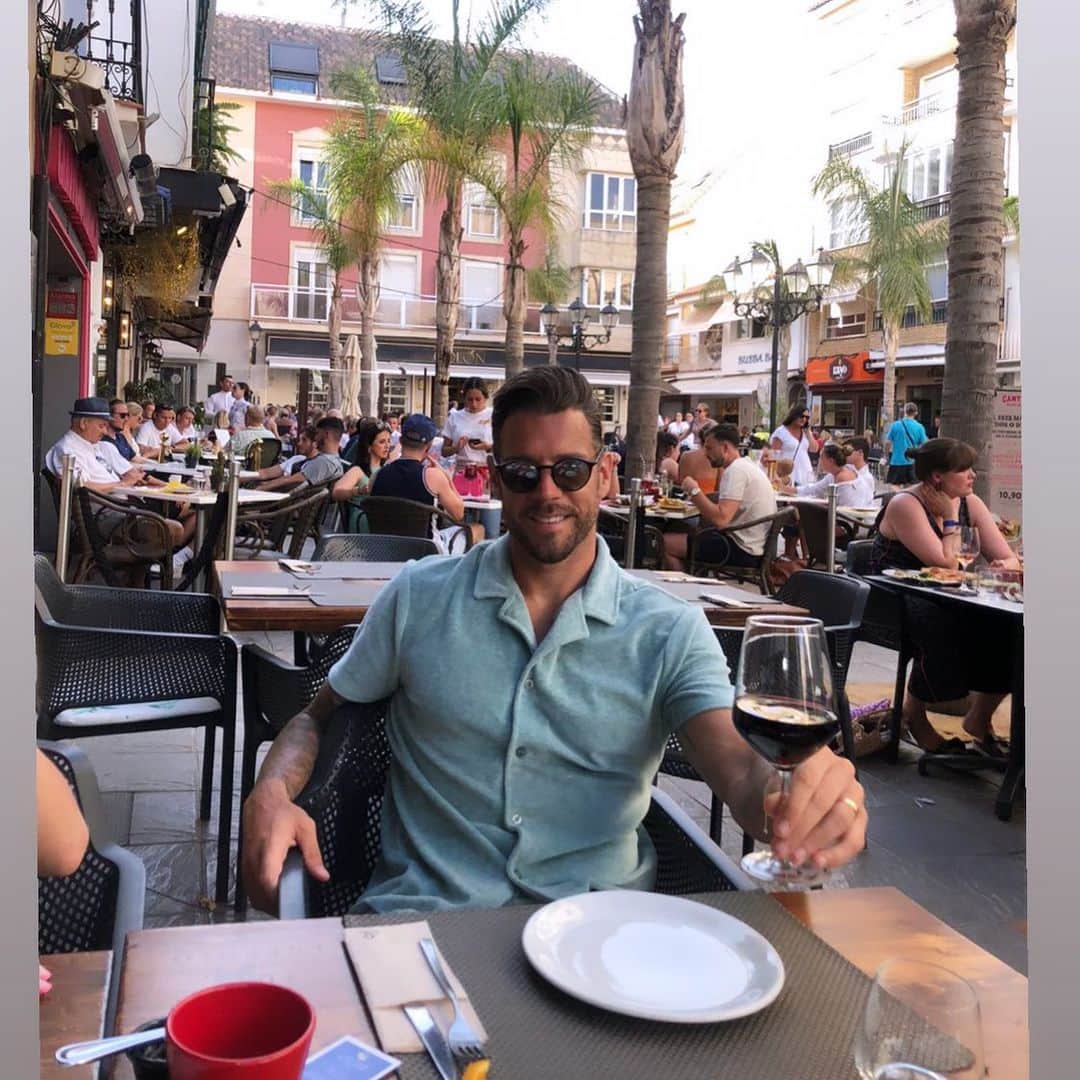 マーク・バンのインスタグラム：「🇪🇸」