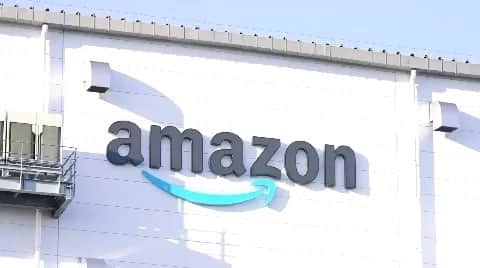のインスタグラム：「* ◇2022.7.29 • いつもお世話になってるAmazon📦 毎週なにか届いてるんちゃう？っていうぐらい。笑  子どもが学校で使うものってすぐに必要なことが多くて、そんな時はAmazonに頼めば間違いなしやもんな🙌🏻 2022年中にはデリバリーステーションが18カ所増設されるらしく、更に全国の多くの地域で翌日配送が可能になるんやって🚛 あと、仕事で帰るのが遅いと、再配達依頼が間に合わない時もあって、そんな時に置き配があるのが本当に有難いし、わざわざ再配達してもらうのも減るしいいことしかないわ👏🏻 Amazonさんこれからもお世話になります✨  #アマゾンはいつも側に#KonnichiwaAmazon#PR」