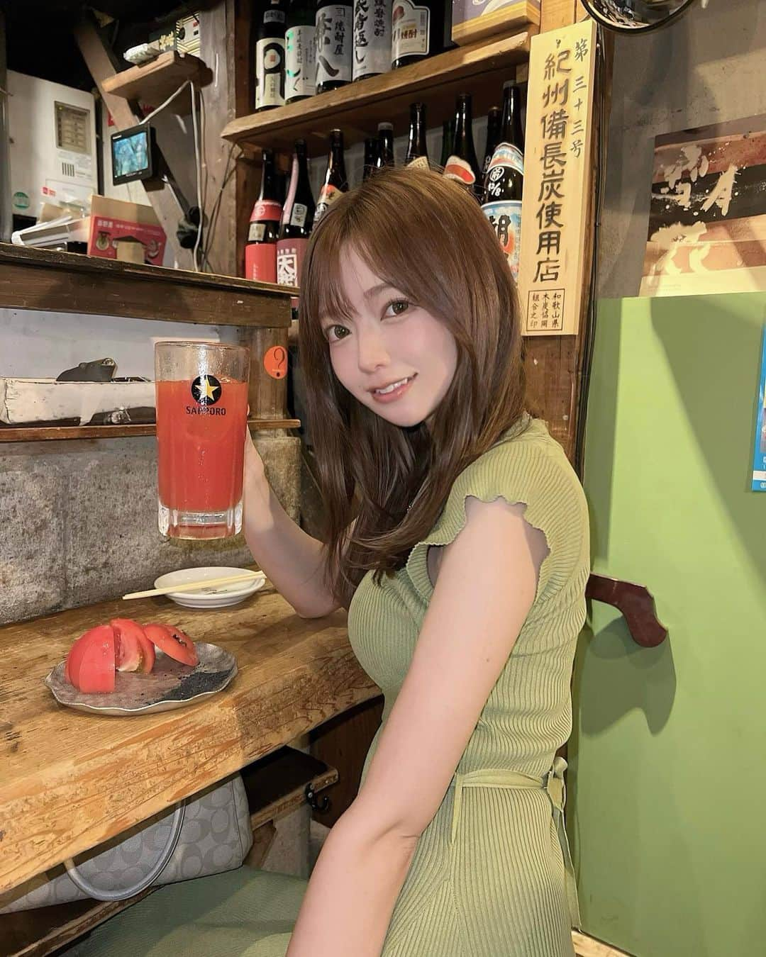 八千恵(やっちん)さんのインスタグラム写真 - (八千恵(やっちん)Instagram)「夏はトマトばっかたべてる🍅 . . #ワンピース #ワンピースコーデ #夏服  #うらなんば #たゆたゆ #居酒屋グルメ  #トマト #トマトチューハイ #🍅」7月29日 21時58分 - ya____ch