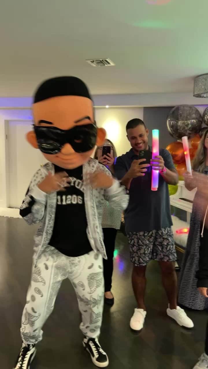 レネ・リベラのインスタグラム