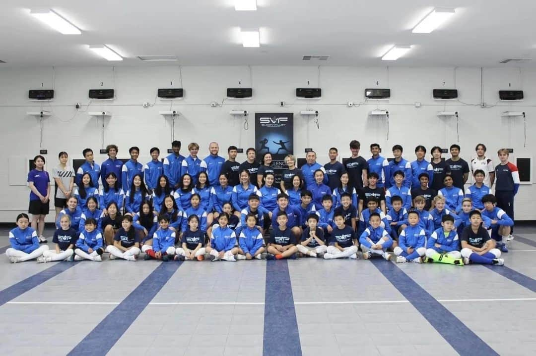 梅津春香のインスタグラム：「Memories of summer ☀ Thanks for an amazing experience. I had a blast!  @siliconvalleyfencingcenter  #アメリカ #カリフォルニア #シリコンバレー #フェンシング #合宿 #梅津春香 #anzen #america  #california #siliconvalley  #siliconvalleyfencingcenter  #fencing #foil #summer #trainingcamp」