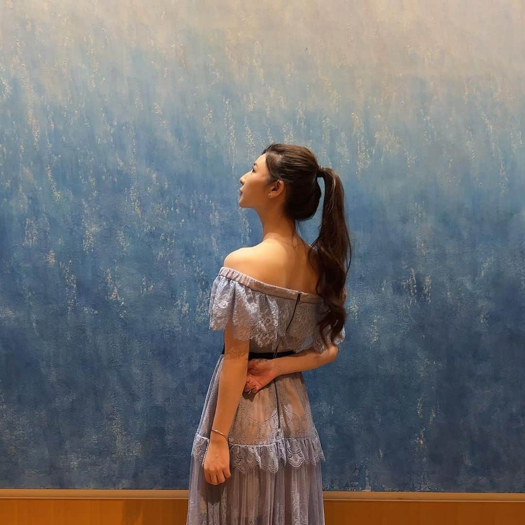 秋葉のぞみさんのインスタグラム写真 - (秋葉のぞみInstagram)「. . 🐬  #blue #selfportrait  @mrselfportrait  #kyoto . . .」7月30日 15時15分 - akiha_nozomi_official
