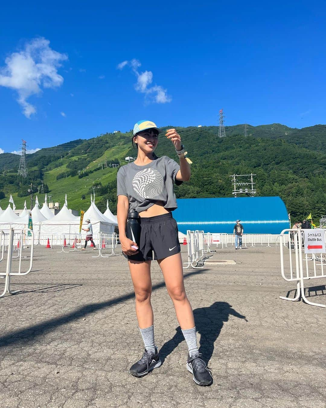 三原勇希さんのインスタグラム写真 - (三原勇希Instagram)「#FUJIROCKRUN DAY2🏃💖 supported by @niketokyo  7時から山を6km、参加者のみなさんと走ったよ！MCもしてます😊  明日はラスト、会場内をプロギング(ゴミ拾いラン)！」7月30日 15時24分 - yuukimeehaa