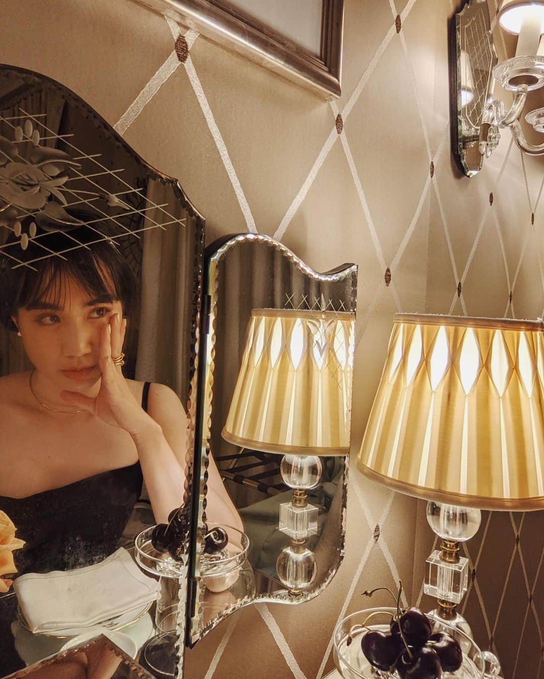 のインスタグラム：「🫤」