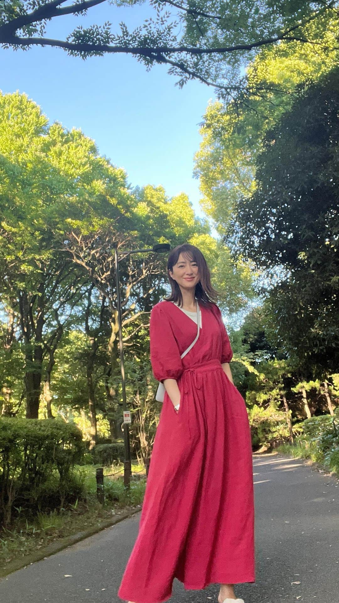 前田ゆかのインスタグラム：「@cbp.tokyo  #カシュクールマキシワンピース #レッド❣️  #インスタライブします！ #本日21時」
