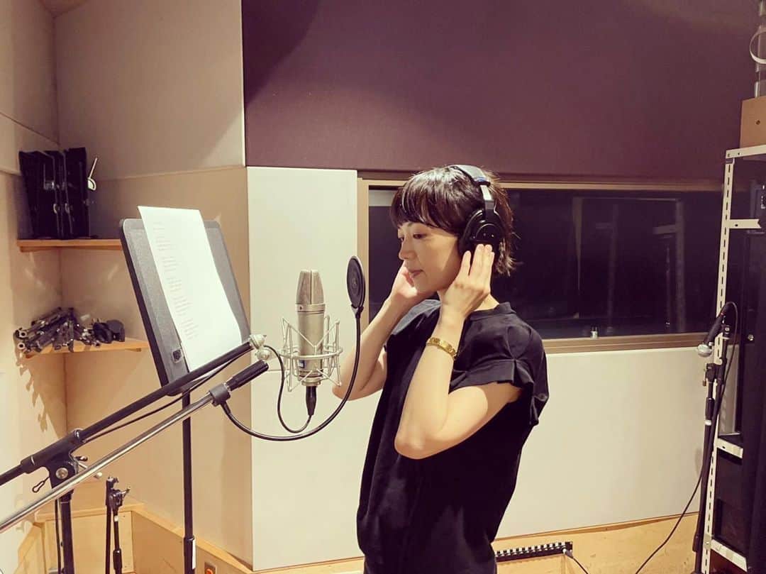 熊木杏里のインスタグラム：「今日は私は仮歌でしたが レコーディング初日。 良い雰囲気で、楽しかったです。  新しいアルバムの歩み。」
