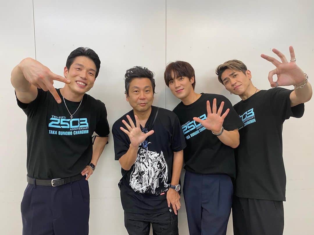 のインスタグラム：「.  『250(TWO-FIFTY)～3rd ANNIVERSARY STRINGS TOUR～』全国公演終了✨. . ご来場下さった皆さん‼️. ありがとうございました🙇‍♂️🙏. . また必ず逢いましょう✌️🖐🫶. . . #250 #ありがとう #감사합니다」