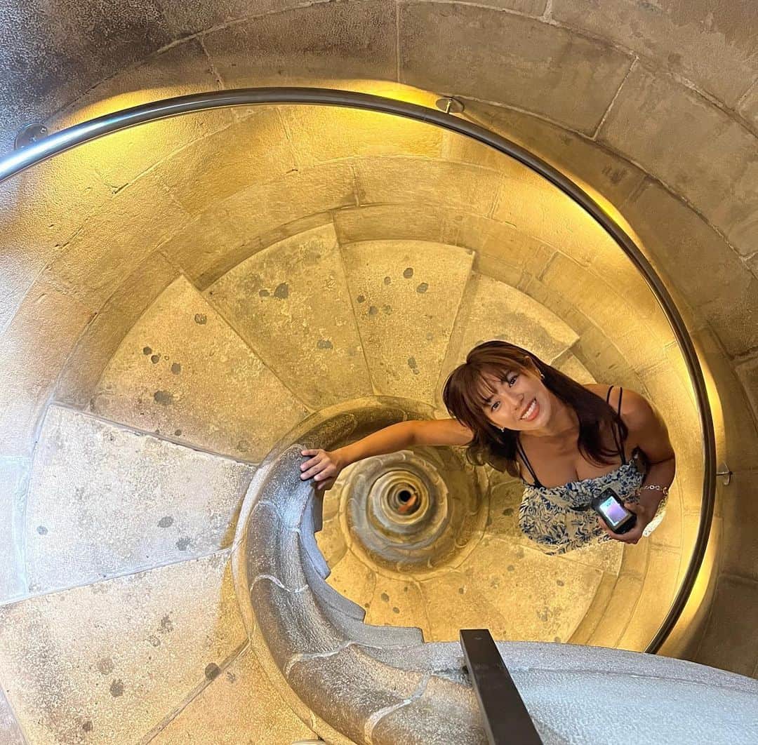 わちみなみのインスタグラム：「🐌  みつかりました？  サウナYouTube 伸びててきてて嬉しいです🫶」