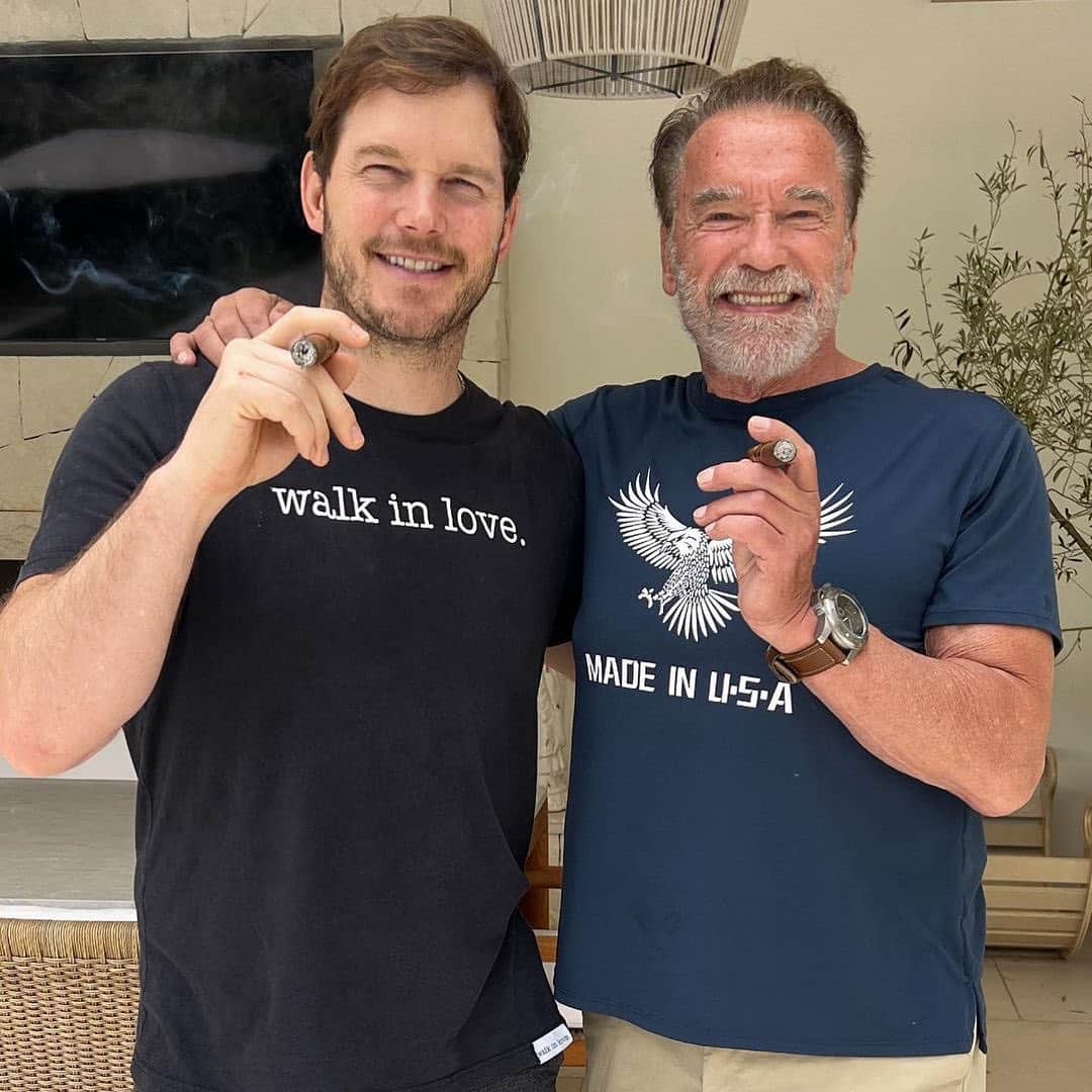 クリス・プラットのインスタグラム：「Happy birthday to the man, the myth, and the legend. Love you @schwarzenegger!」
