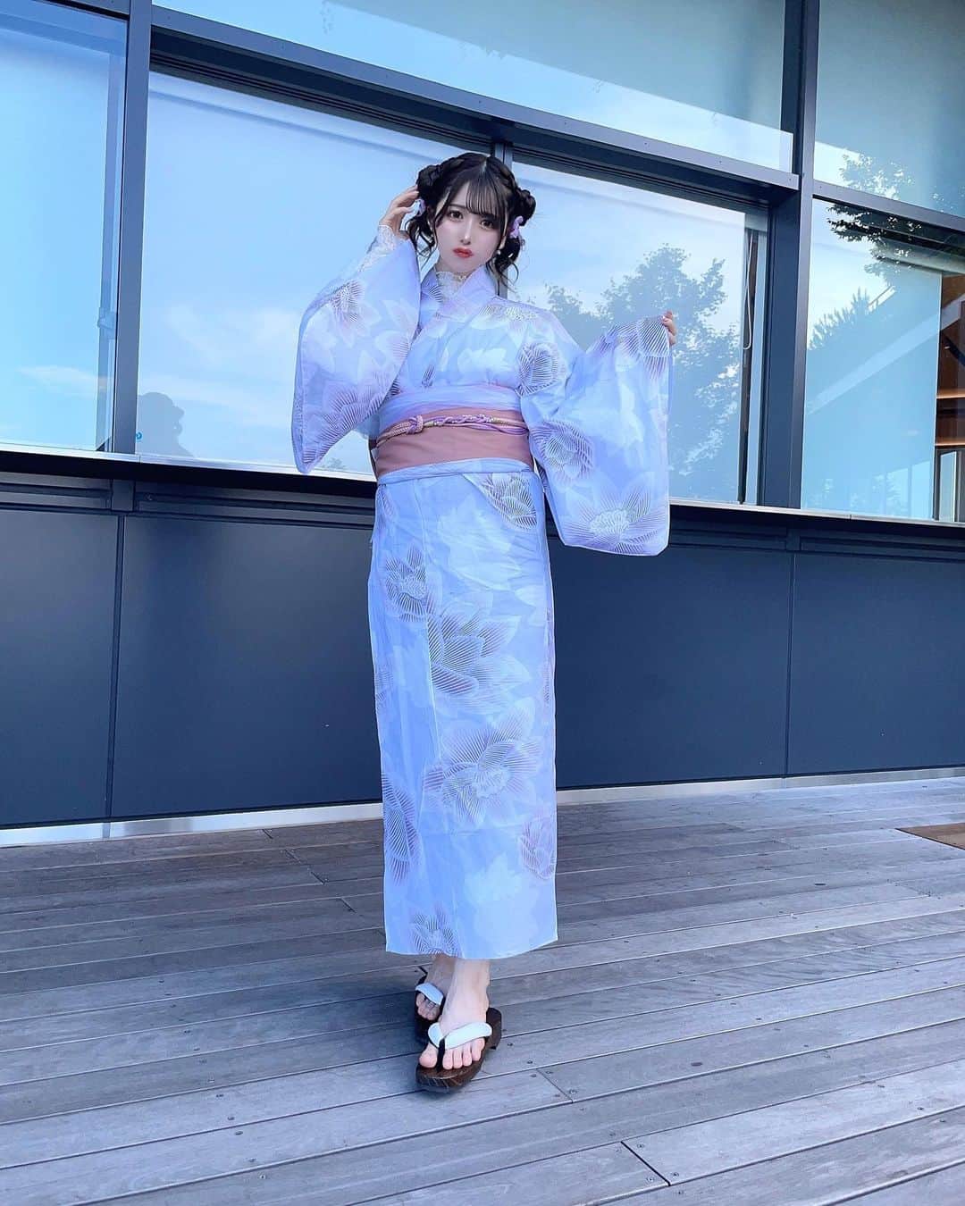田口未彩のインスタグラム：「🤍  浴衣の全身写真🎐 夏って感じだね、  .」