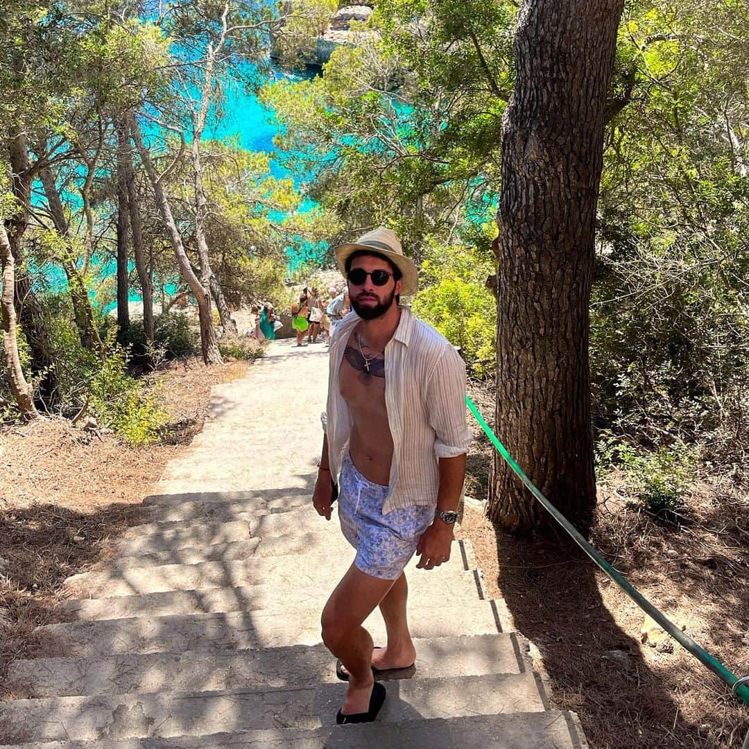 ニコロズ・バシラシビリさんのインスタグラム写真 (ニコロズ・バシラシビリInstagram)「☀️🌊」7月31日 20時18分