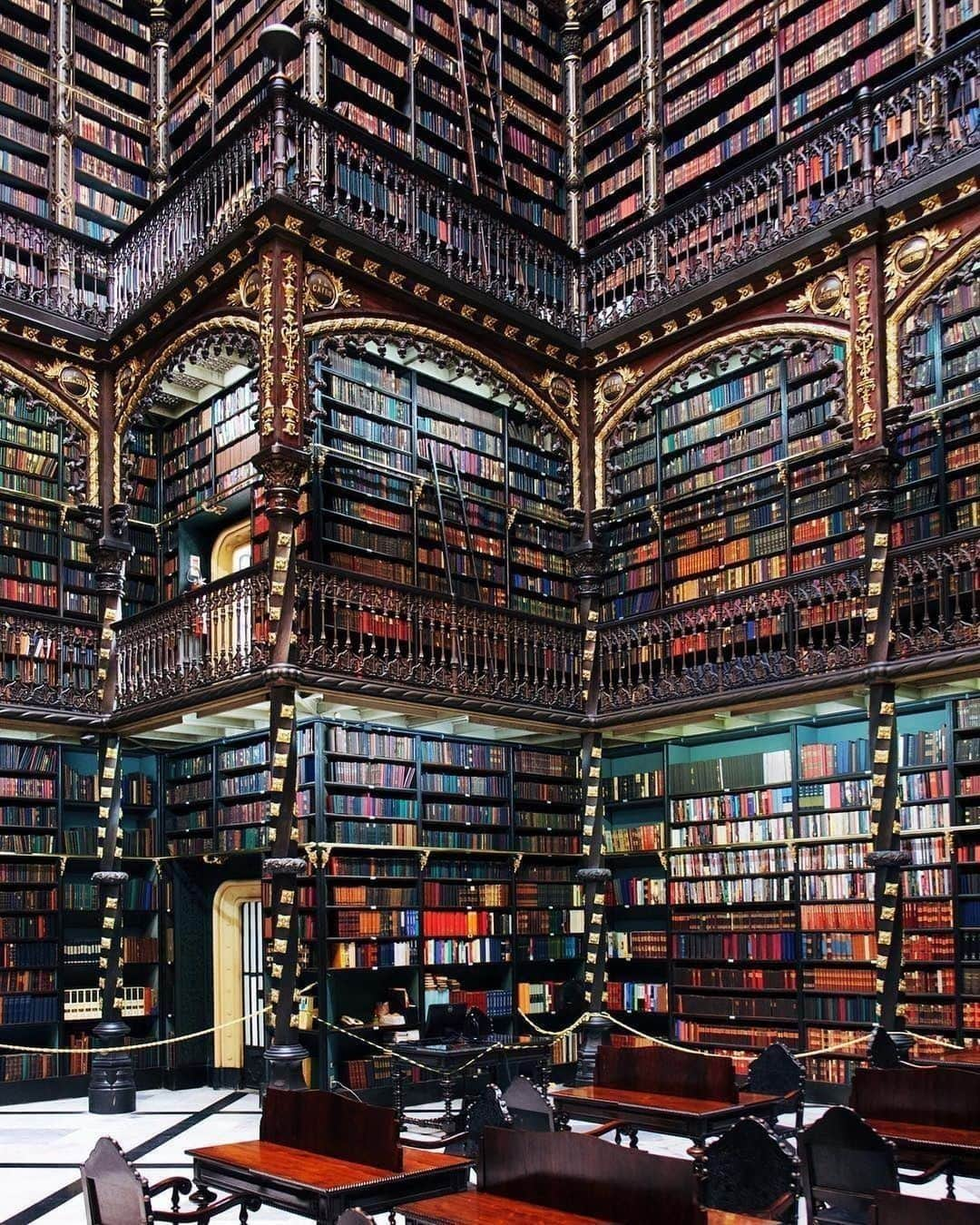 Architecture - Housesさんのインスタグラム写真 - (Architecture - HousesInstagram)「The world’s most beautiful libraries 📚😍 Which one is your favourite?  1. Dublin, @chrishillphotographer  2. Munich, @themodernleper  3. Rio de Janeiro, @elensham  4. Porto, @joethommas  5. Venice, @takemyhearteverywhere  6. Edinburgh, @elensham  7. Tianjin, @jordhammond  8. Görlitz, @themodernleper  9. Amsterdam, @elensham  10. Zhongshuge, @xlivingart   _____ #fotografiadearquitectura #archvisuals #arquitecturamoderna #arquitecturacontemporanea #contemporaryarchitecture #arquitecturadeinteriores #project #design #architecturedetails #allofarchitecture #houseinspo #archidesignhome #architecturelover #interiorarchitecture」7月31日 23時40分 - _archidesignhome_