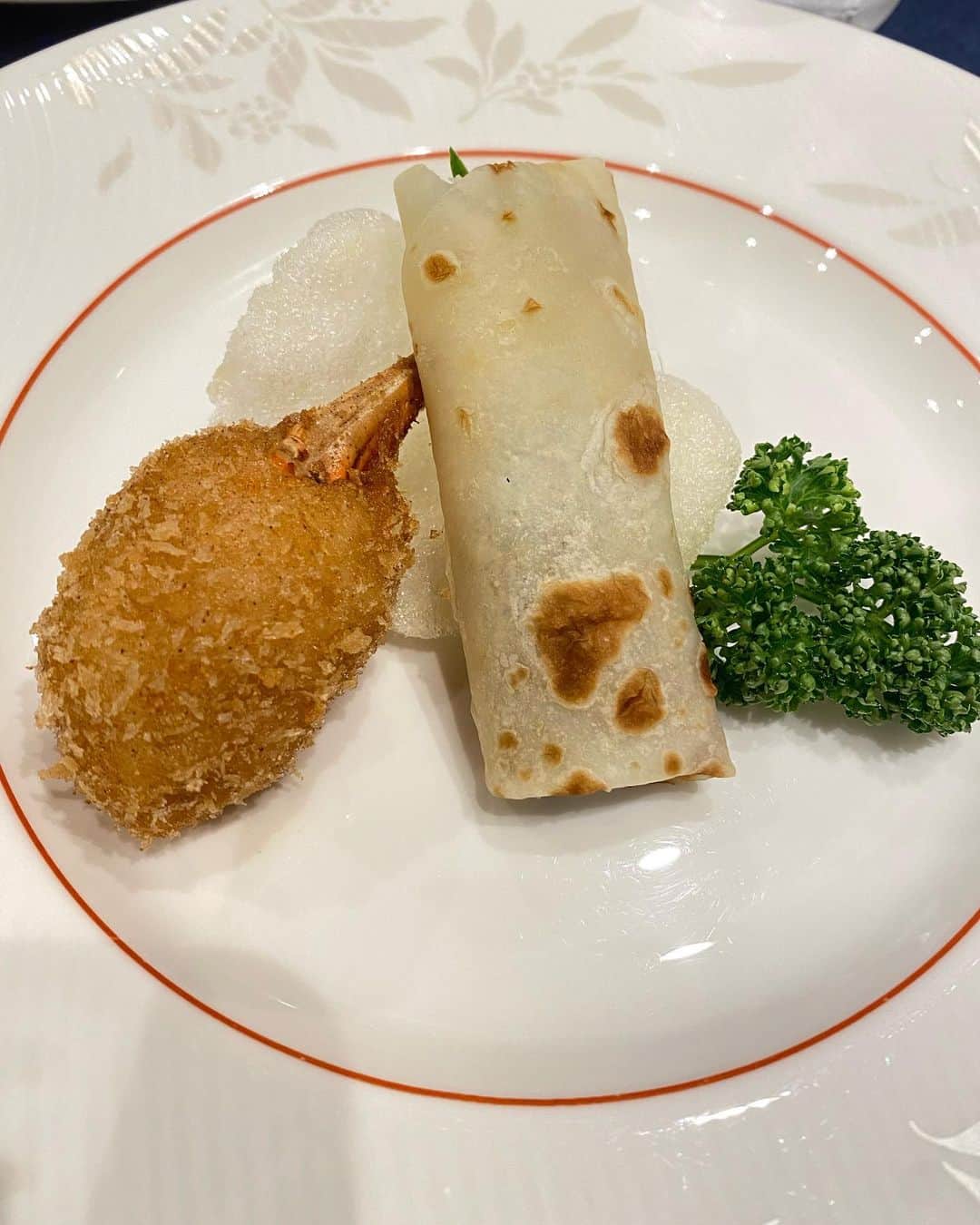 長澤青空さんのインスタグラム写真 - (長澤青空Instagram)「~飛天~ 初めての高級中華料理屋さん🇨🇳 優しい味の美味しいコースだった🍖 #中華 #北京 #飛天 #料理 #美味 #仙台 #美食 #麻婆豆腐食べたかった」8月1日 10時05分 - foifoi3
