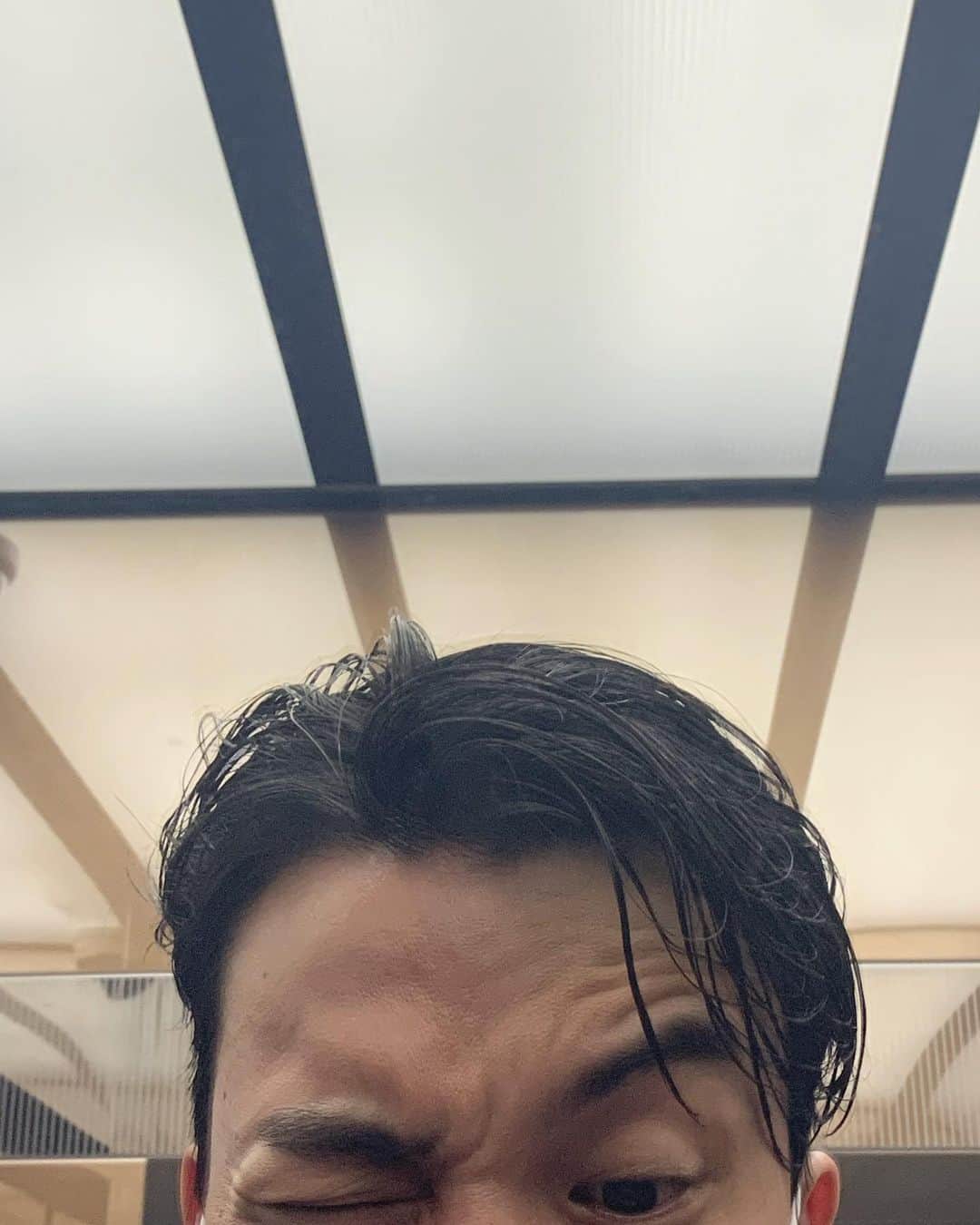 ト・サンウのインスタグラム：「월요일 🤠」