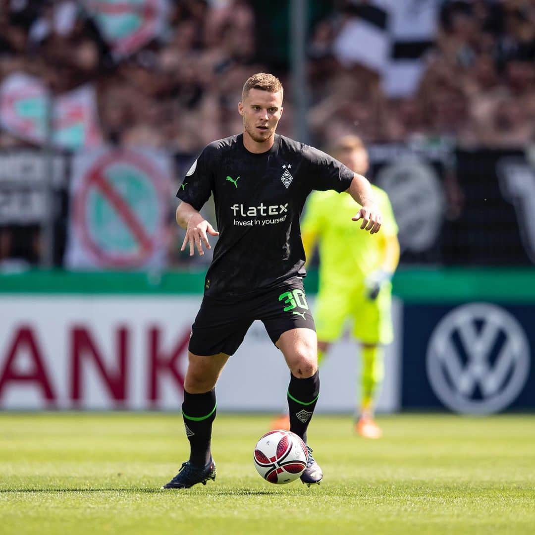 ニコ・エルヴェディのインスタグラム：「Game on🔥 next round✅ #fohlenelf#dfbpokal#pilz#NE30」