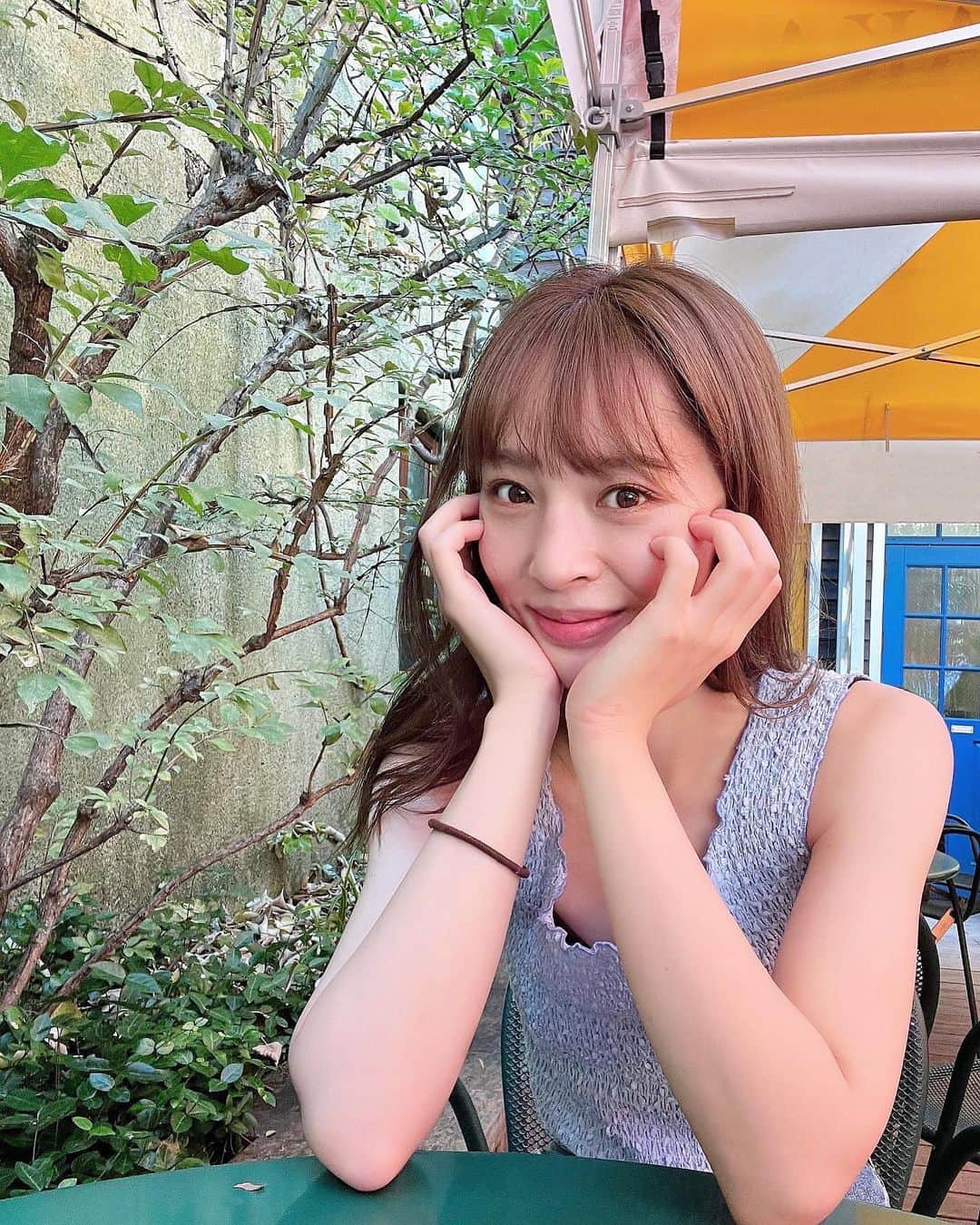 神部美咲のインスタグラム：「姪っ子とお出かけ💓💓  姪っ子が撮ってくれました☺️🥰🥰」