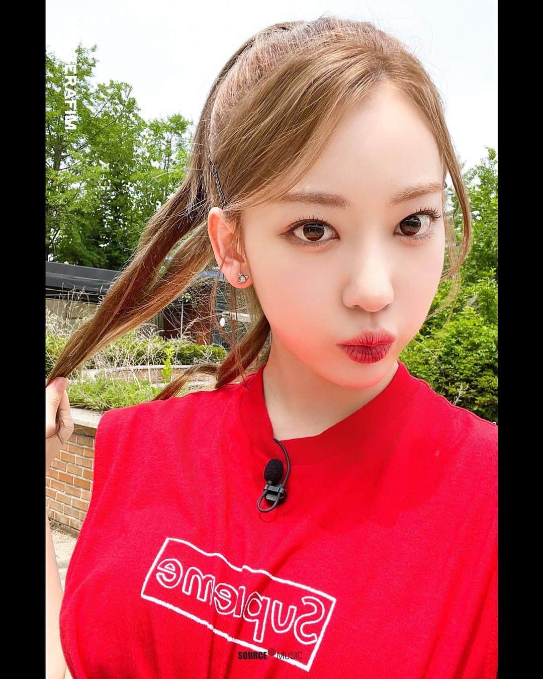 h3artbrak3rsのインスタグラム：「… #SAKURA #미야와키사쿠라 #사쿠라  #宮脇咲良 #咲良  #LE_SSERAFIM #르세라핌」
