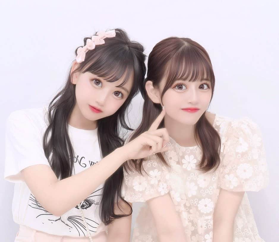 のインスタグラム：「久しぶりのプリント倶楽部  #ぷりんと倶楽部 #プリクラ #プリクラポーズ #プリント倶楽部 #epine #épine #フレンチガーリー #シミラールック #プリクラ加工」