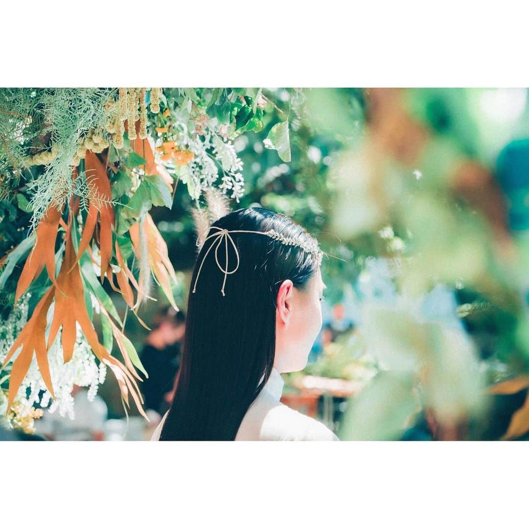 奈緒さんのインスタグラム写真 - (奈緒Instagram)「. いよいよ明日、ふしぎな雨男さんとの物語が再び動き出します…🕊 . WEDDING CEREMONY☂️ 2022.8.2 19:00～20:00 #himawariwedding  #雨男さんの結婚式 #テレ朝　さん」8月1日 20時02分 - sunaosquare