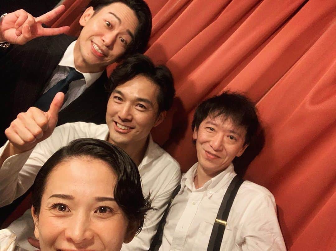 池田努のインスタグラム：「The Pride 全公演無事に走り切ることができました！  演劇人として、演じることの使命を心から感じられる素晴らしい戯曲、素晴らしいカンパニーでした。  人間の尊厳を大切にすること、多様性を受け入れ、あらゆる違いに寛容になること、社会の見えない所で傷つき虐げられている人々の存在に目を向けること、この作品からたくさんのことを学ばせてもらいました。  この作品が、より寛容で調和のとれた世界に近づくための一助になっていたら幸いです。  ご来場頂いたお客様をはじめ、この公演を応援をして下さった皆様に心より感謝いたします。  本当にありがとうございました！  #ThePride」