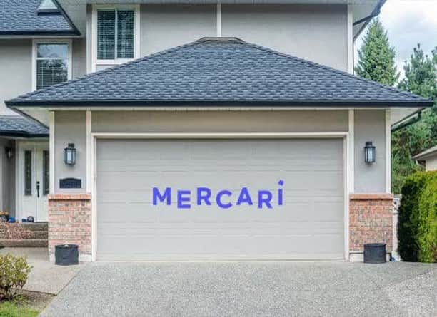 Mercariのインスタグラム：「Bulky items taking up garage space? Make room and sell them with Mercari Local for easy pick up and delivery. 📦」