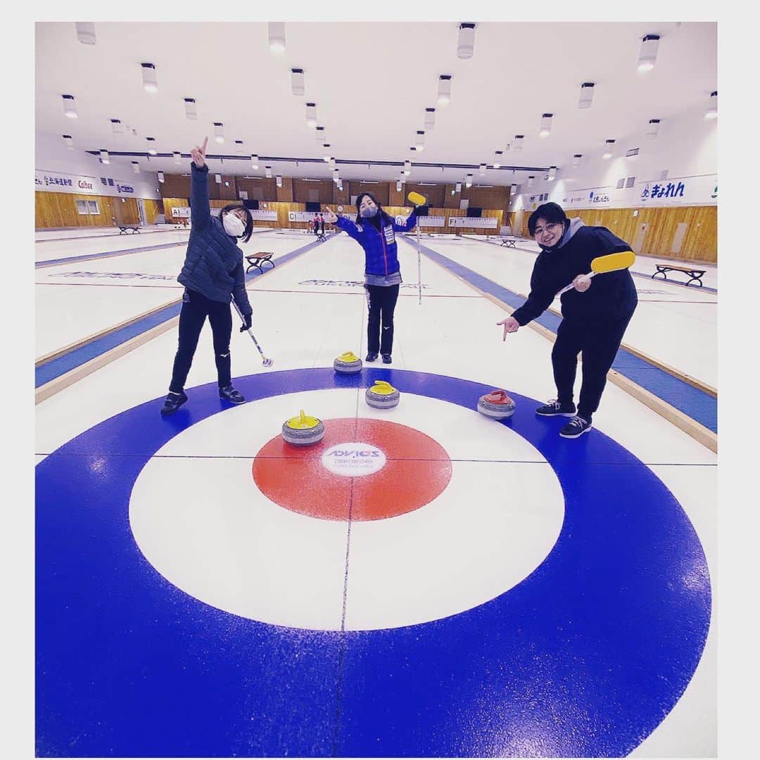 吉田夕梨花のインスタグラム：「. New season has to started with last shot drow🥌 . . #ロコソラーレ #2022-2023シーズン #開幕」