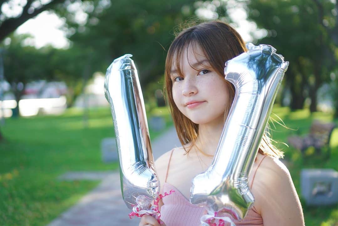 バイリンガル3兄妹さんのインスタグラム写真 - (バイリンガル3兄妹Instagram)「えまち11歳にな…っていました…6月15日に😝  背は私より大きくなって、体もすらっと…全然おまんじゅうちゃんではなくなってしまいましたーん😭」8月2日 19時06分 - yucgram