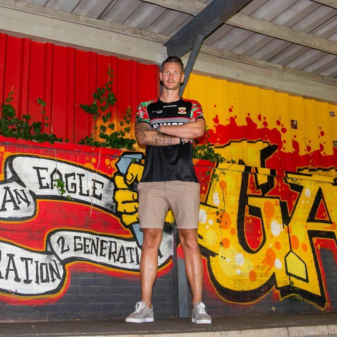 エルウィン・ムルダーのインスタグラム：「New adventure. Looking forward to join @gaeagles 🦅💪🏼」