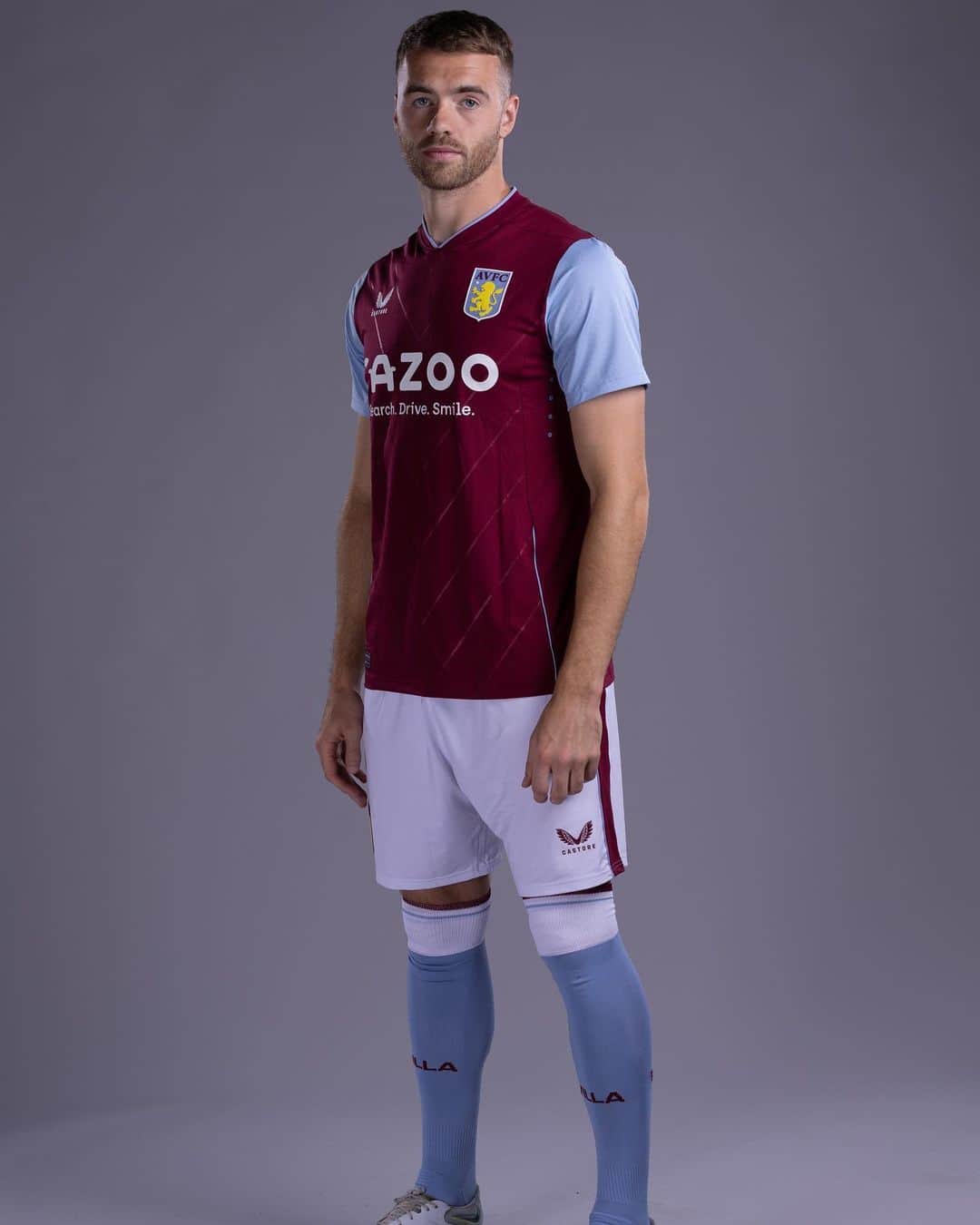 カラム・チャンバースのインスタグラム：「Loving the new kit 🔥  Can’t wait for the season to start!  #UTV」