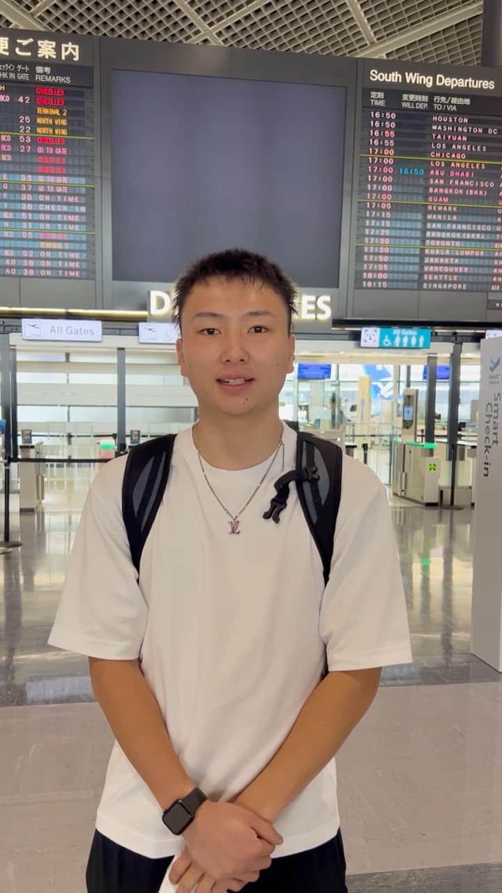 ANAのインスタグラム：「バスケットボール男子日本代表🏀の富永啓生選手から、アメリカの大学に戻る前にメッセージを頂きました🥳🇺🇸 @keisei.kbz30 ⛹️‍♂️ #ANAで行ってきます #バスケットボール #日本代表 #成田空港 #NBA #3ptshooter #allnipponairways #ana #飛行機 #airplane #空港 #airport #紹介 #航空会社 #エアライン」