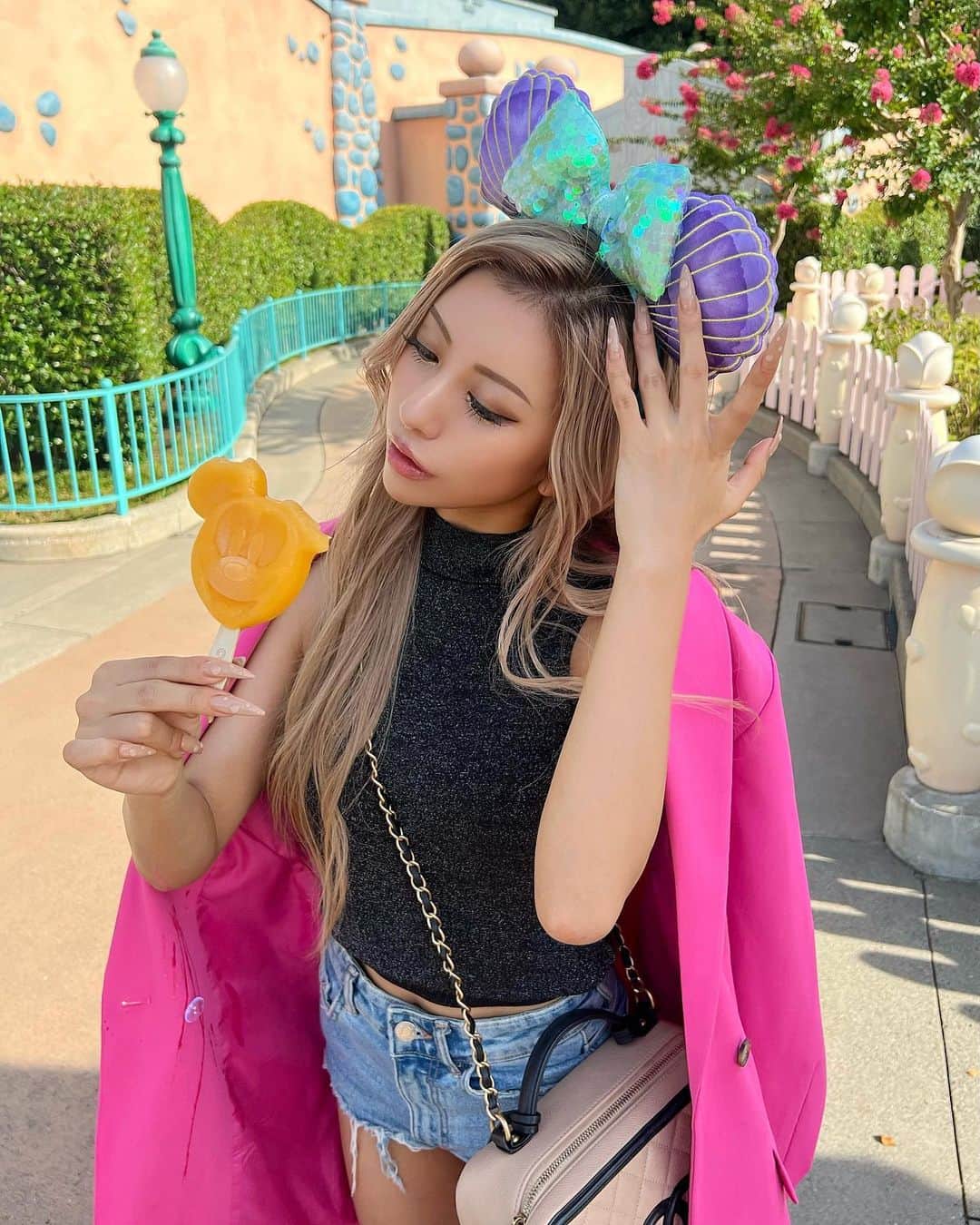華のインスタグラム：「きらきら夏休み🌈💖🎉」