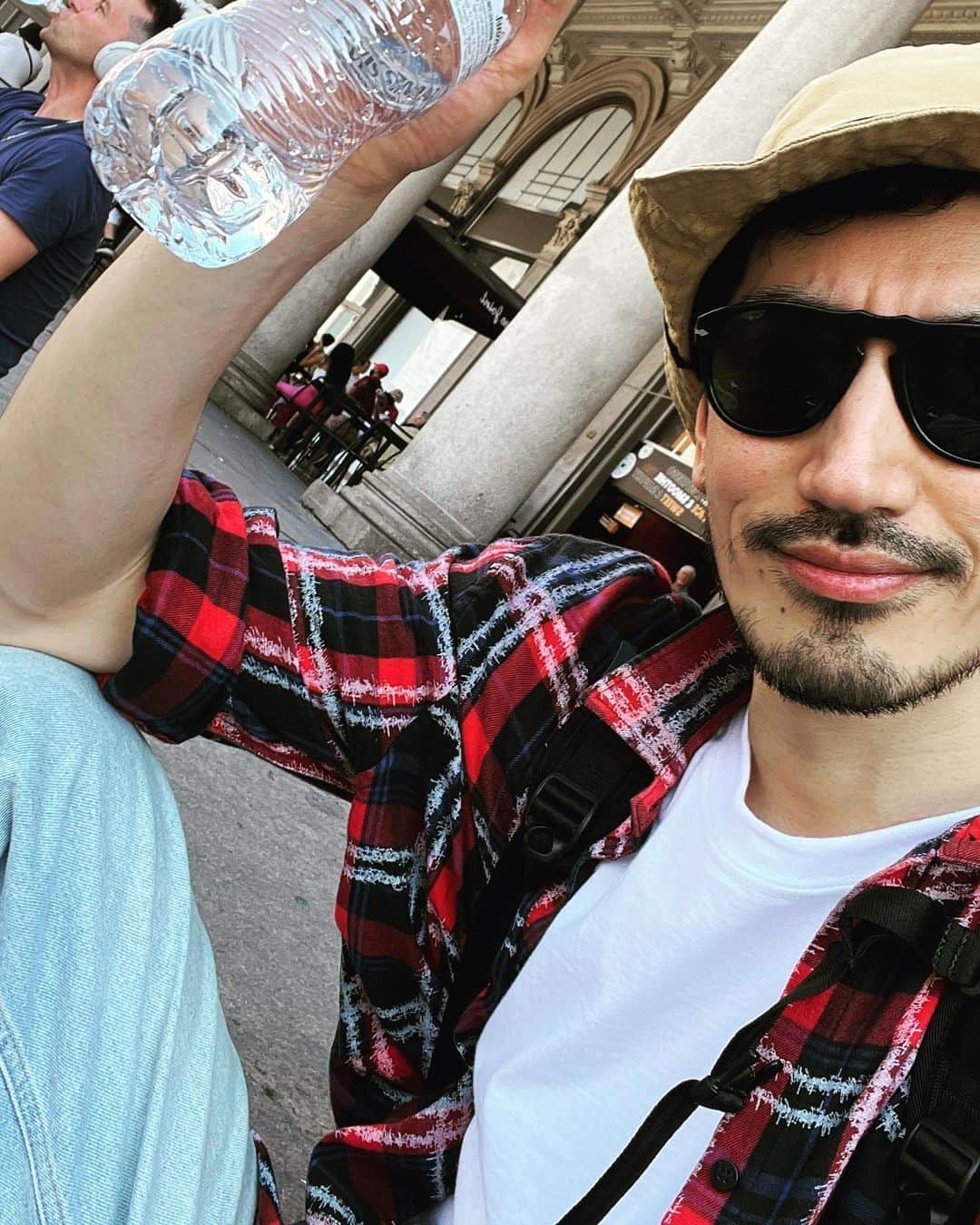 藤井裕史のインスタグラム：「Drink water 💧」