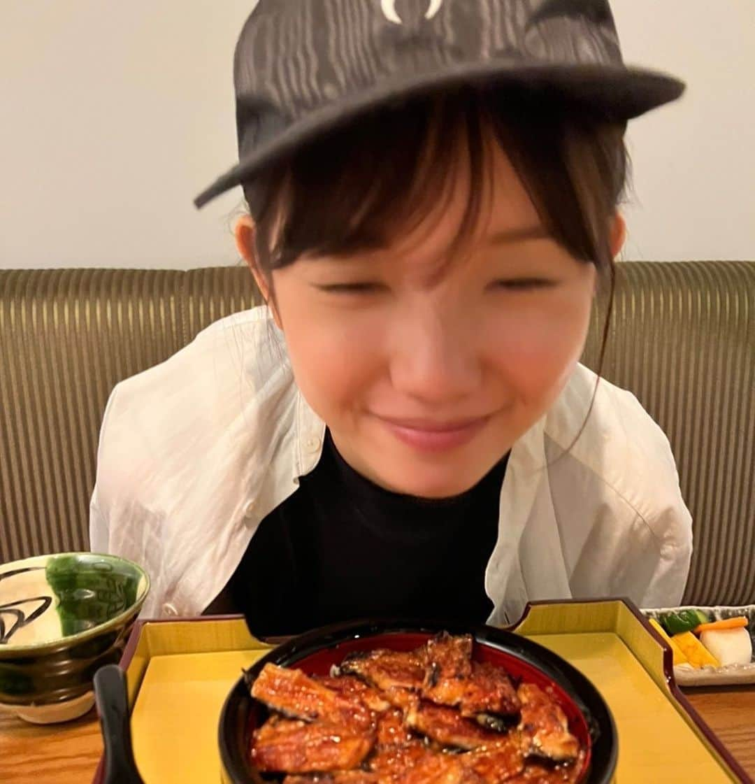 田中瞳さんのインスタグラム写真 - (田中瞳Instagram)「. 鰻笑み。」8月4日 0時20分 - hitomi_tanaka_9