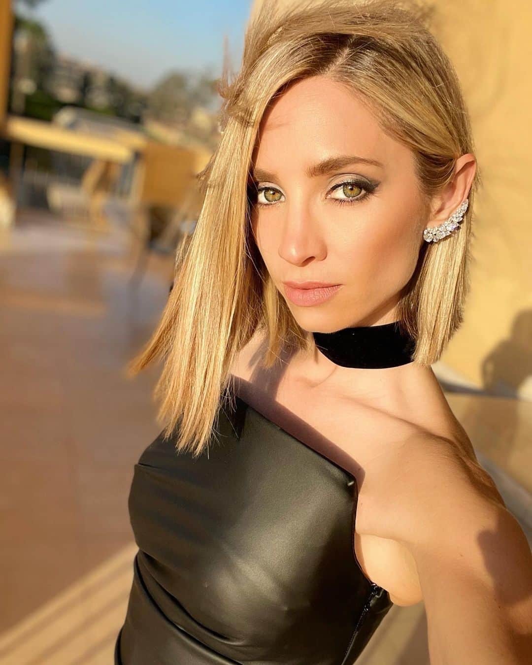 ブルック・バトラーのインスタグラム：「A Day to Die Premiere #EGYPT」