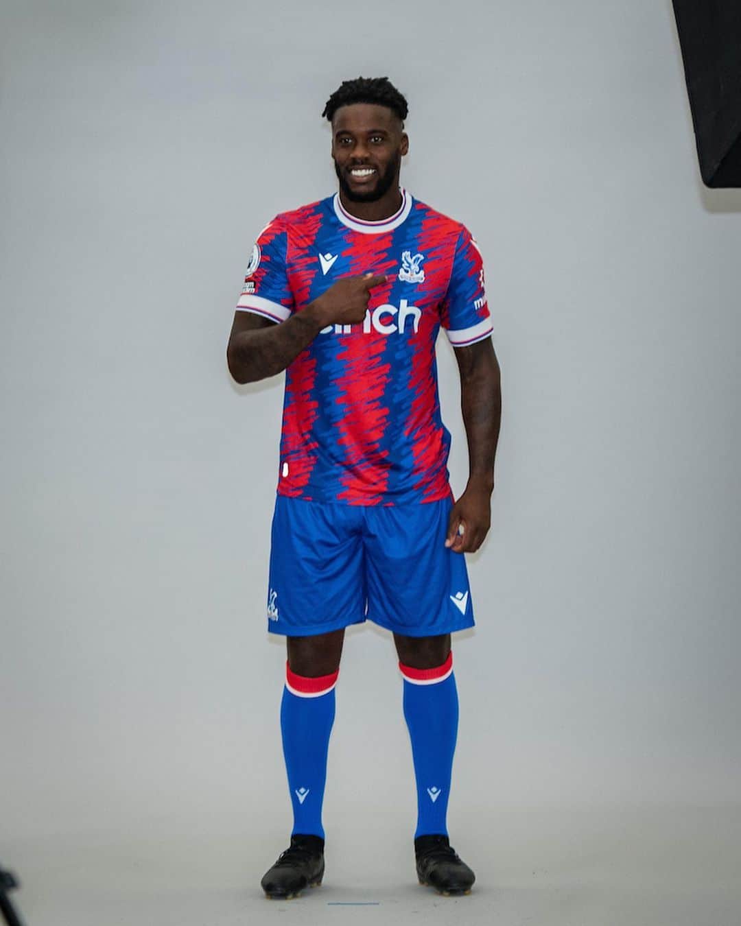 ジェフ・シュルップのインスタグラム：「2022/23 ⚽️🔋」